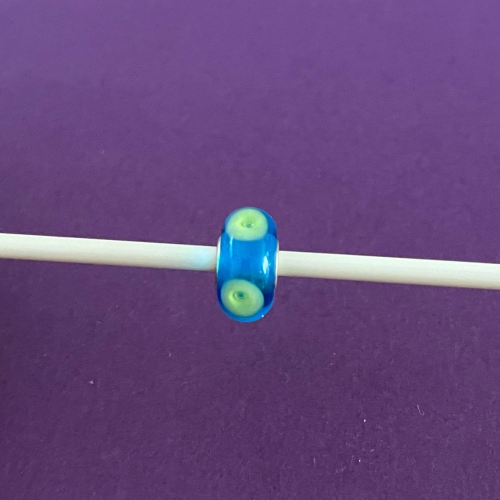 Trollbeads Retired Caribbean bead. TGLBE-10020.